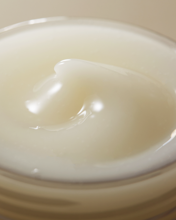AXIS-Y Dark Spot Correcting Glow Cream — image 3