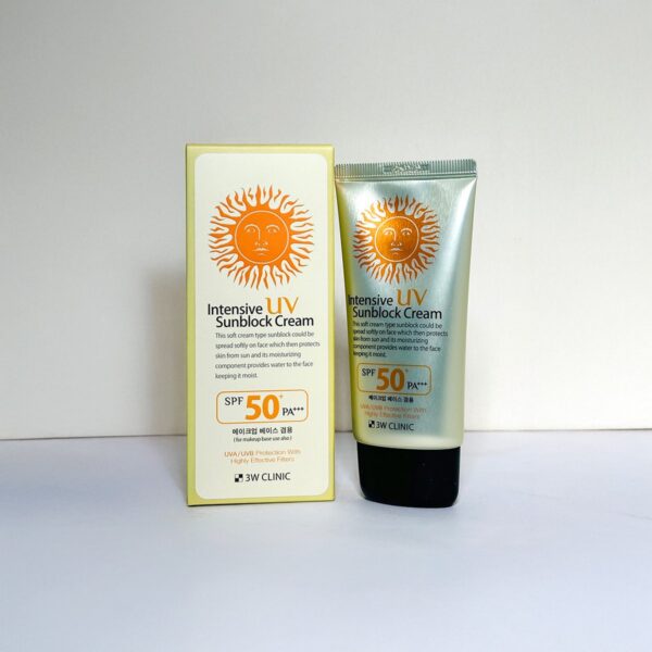 3W Clinic Intensive UV Sunblock Cream SPF50+ PA+++ 3W Clinic Intensive UV Sunblock Cream SPF50+ PA+++