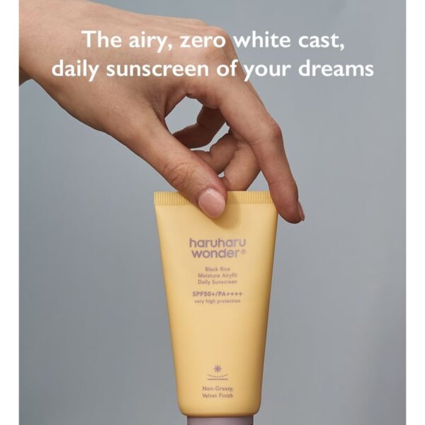 Haruharu Wonder Black Rice Moisture Airyfit Daily Sunscreen SPF50+ PA++++